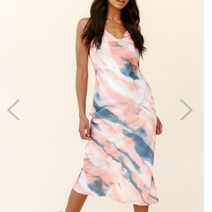 SelfieLeslie Midi Dress Size 4 or Small